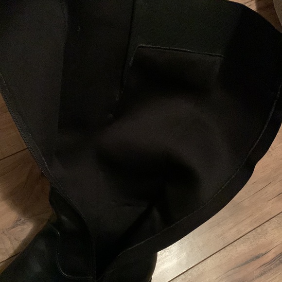 Black and grey tall vegan boots - Picture 9 of 14